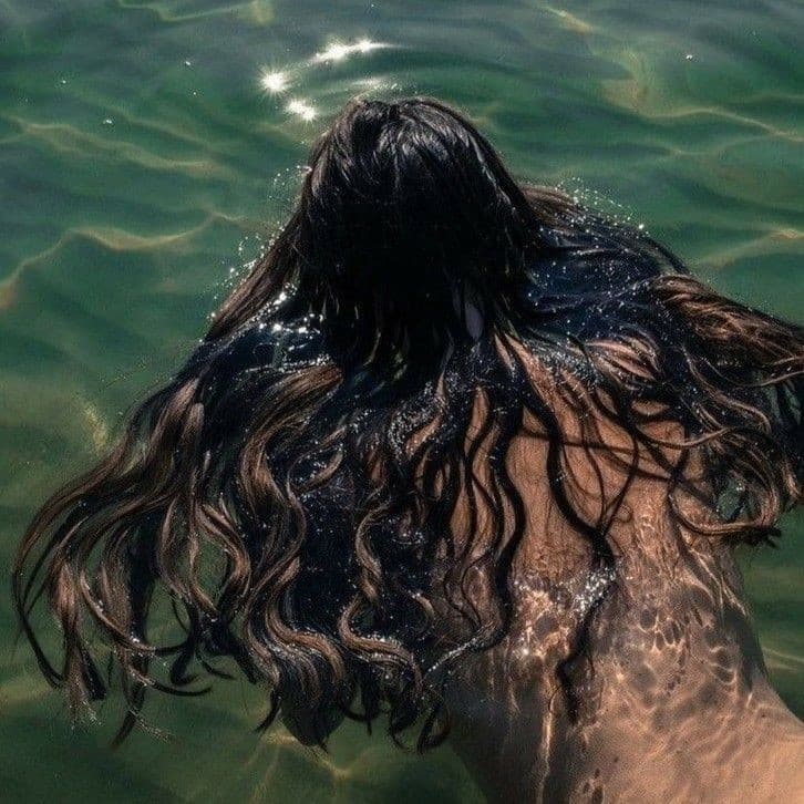 Hair fanned out in clear water